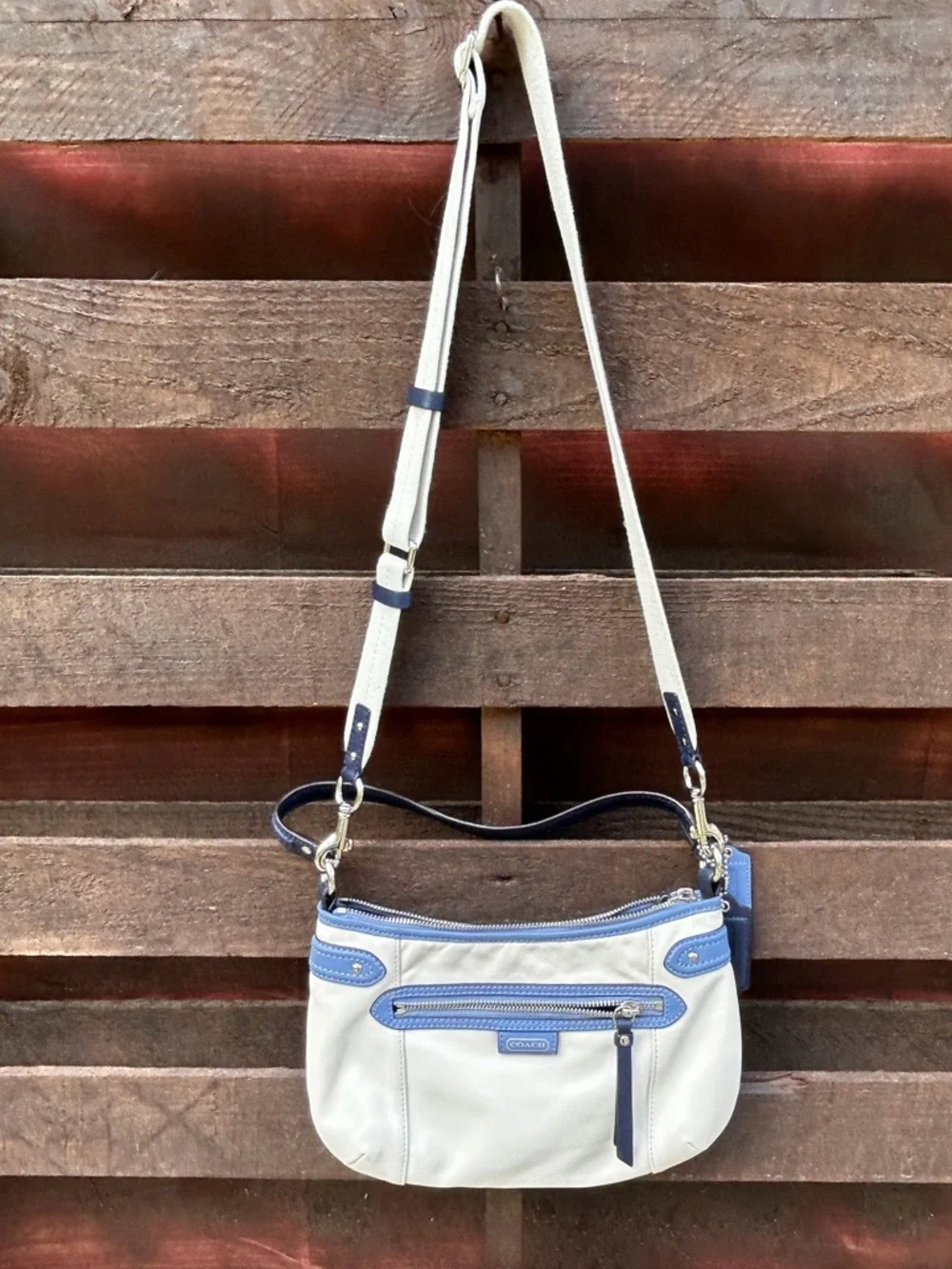 Coach Daisy Spectator ivory blue leather crossbody shoulder purse